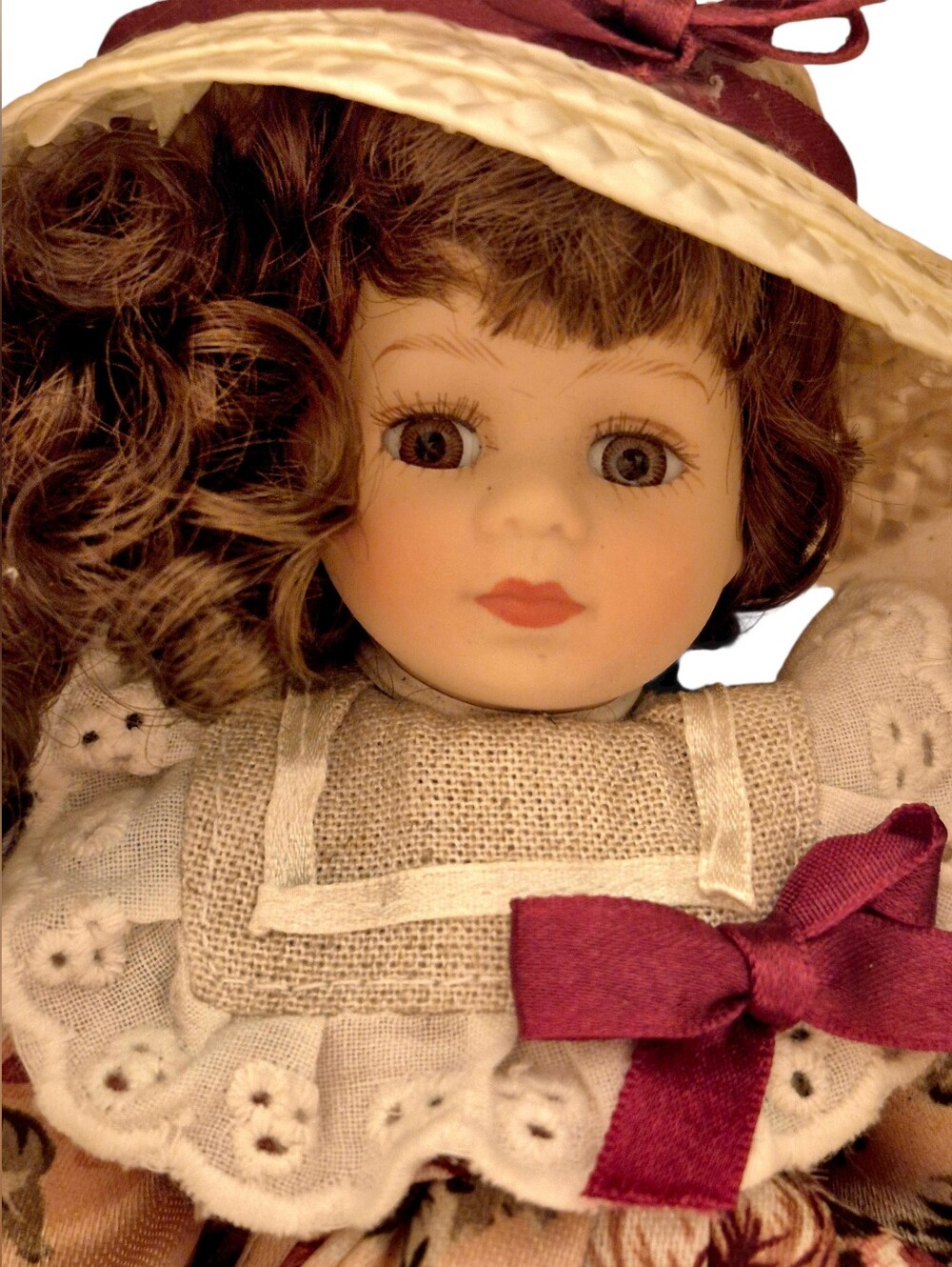 Vintage Soft Expressions Collector's Choice Porcelain Doll Brown Hair Hat w/ Box